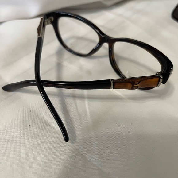 Gucci eyeglass frame - Picture 3 of 4